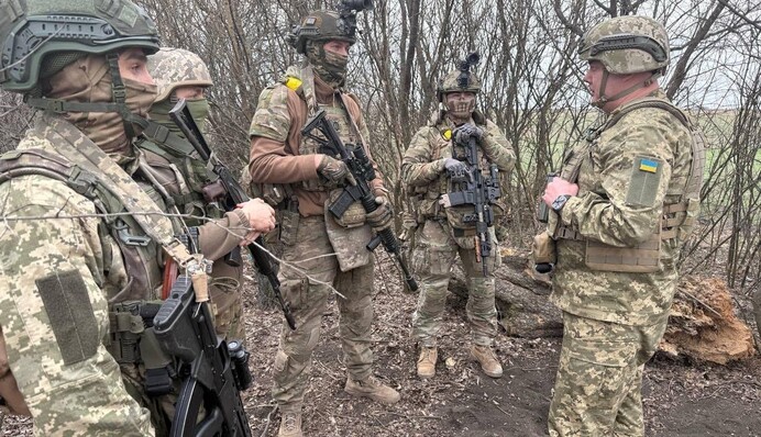 General Nayev announced the withdrawal of Ukrainian troops from one of the front lines in Donbas