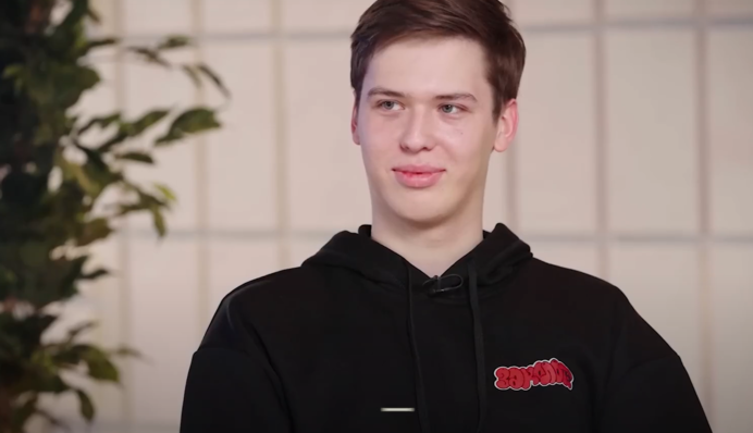 Після інциденту довкола Трампа та суперечки в Овальному кабінеті нардеп дорікнув блогеру за знання англійської