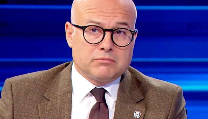 В Сербии протестующие добились отставки премьера Вучича