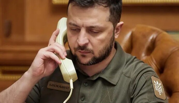 Зеленський таки передзвонив Макрону — як і обіцяв