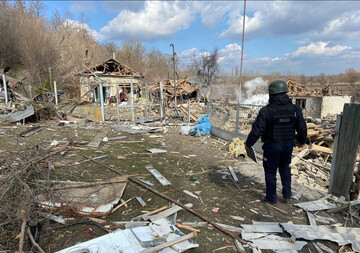 ​Місто в руїнах: у Куп'янську після ударів авіабомб дістають жертв з-під завалів