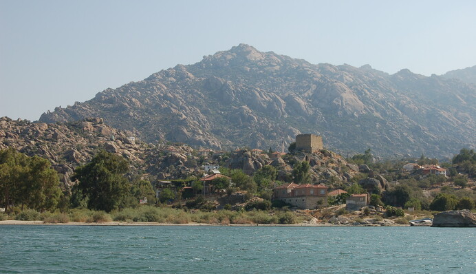 У горах Туреччини знайшли наскельні малюнки, яким 8 тисяч років