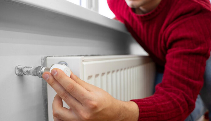 Названа дата отключения батарей в Киеве