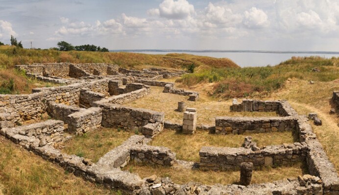 Росіяни вивезли з Криму понад 160 цінних артефактів - ГУР