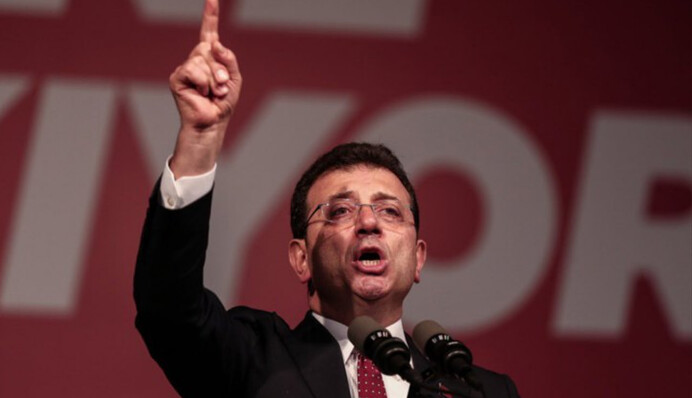 ​Арестованного мэра Стамбула Экрема Имамоглу утвердили кандидатом на пост президента Турции