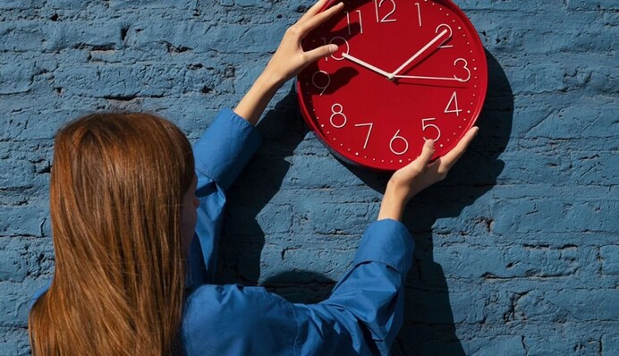 Перехід на літній час: чи будуть в 2025 році переводити годинники