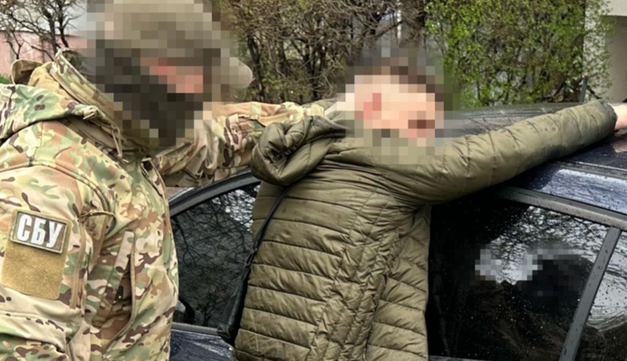 Требовали деньги и угрожали расправой: СБУ разоблачила в Украине банду рэкетиров