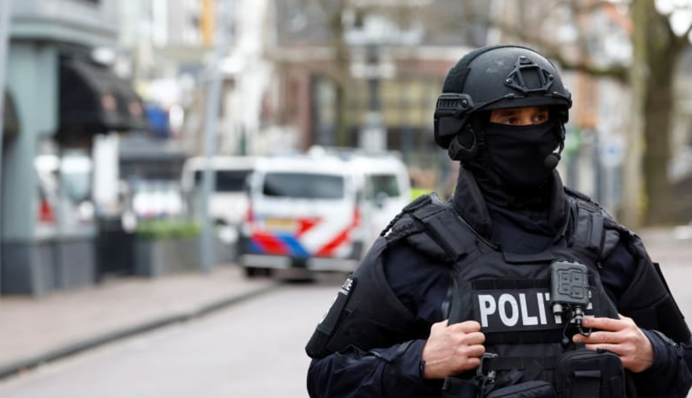 Резня в Амстердаме: в полиции рассказали о национальности нападающего