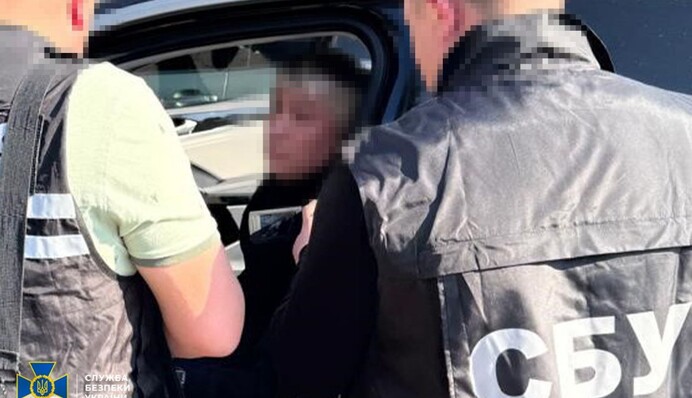 На Львівщині очільник митного поста 