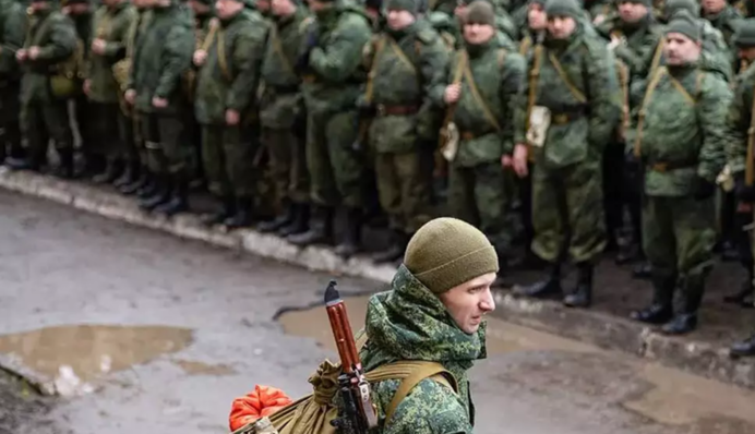 Путин подписал указ о весеннем призыве: сколько заберут россиян в армию