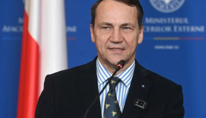 У Польщі назвали причину, чому не дадуть Україні своїх миротворців