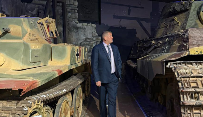 Залужний розповів про зміну ролі танків у війні