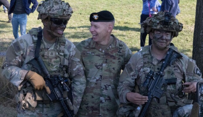 У США заговорили про серйозне скорочення армії