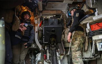 ​"Британська САУ, яка вивезла на собі зо 30 бійців з оточення корейцями": воєнна кореспондентка розповіла про унікальну гармату