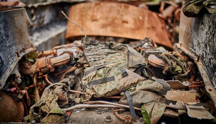Скільки армія окупантів втрачає солдатів та техніки за квадратний кілометр української землі