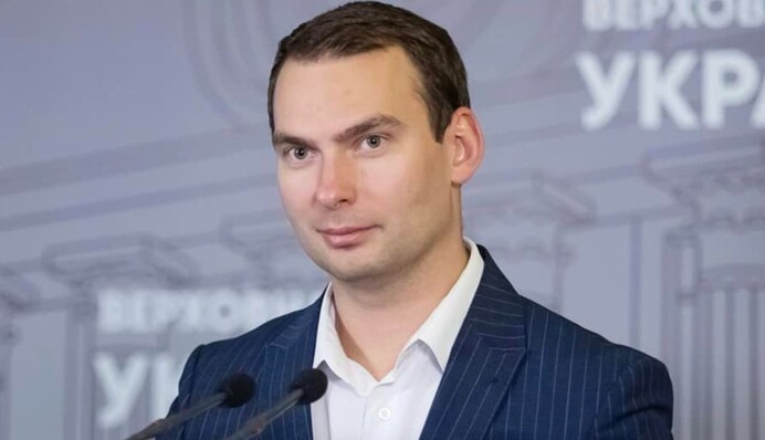 Нардеп Железняк был замечен на тайной встрече с главой комиссии по отбору нового директора БЭБ