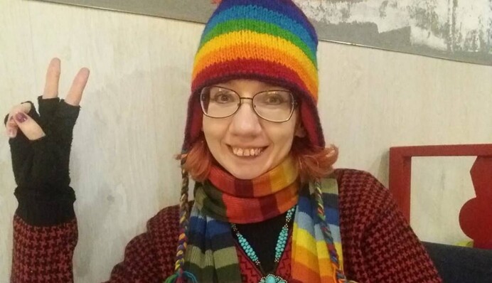 "Навіть зреклася своїх біологічних батьків у Києві, прям як при Сталіні": у колишньої української викладачки сталася халепа в РФ