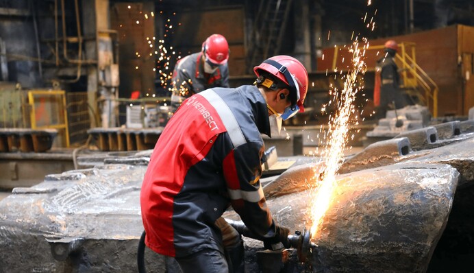 До 20%: Метінвест Ахметова у квітні підвищив зарплати працівників