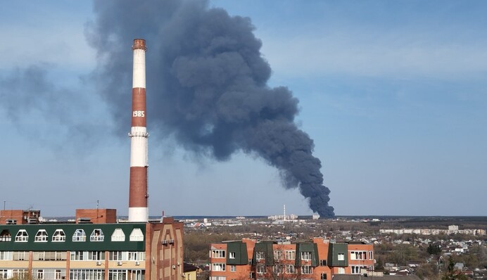 В Курске вспыхнул пожар в цехе предприятия по производству подшипников: что известно