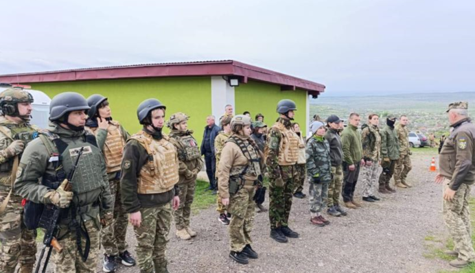 Українців почнуть готувати до нацспротиву: запрацюють спеціальні центри