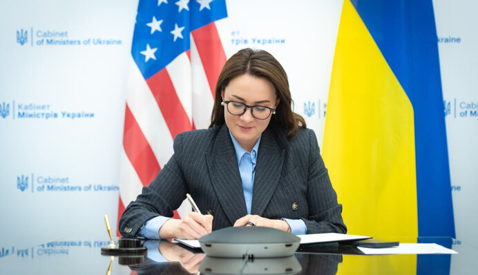 ​"Україна готова до переговорів, але не до капітуляції": Свириденко про перемовини в Лондоні