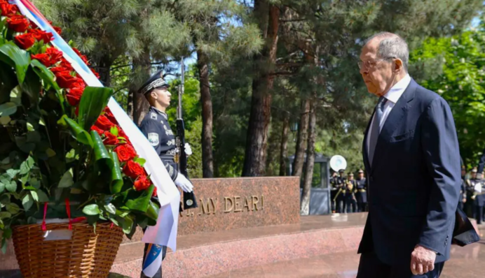 Лавров причепився до знайдених 