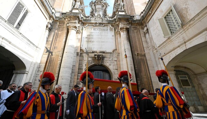 Трамп и Зеленский прибыли в Рим на прощание с Папой Франциском