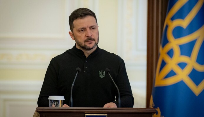 Зеленский отверг предложение Кремля о перемирии на 9 мая