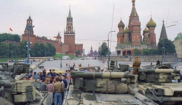 9 травня на Красній площі будуть марширувати злочинці. Україна звернулася до запрошених Путіним іноземців