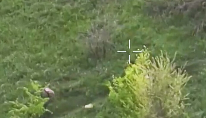 ​Українські бійці зірвали ворожий штурм і захопили окупанта на Вовчанському напрямку