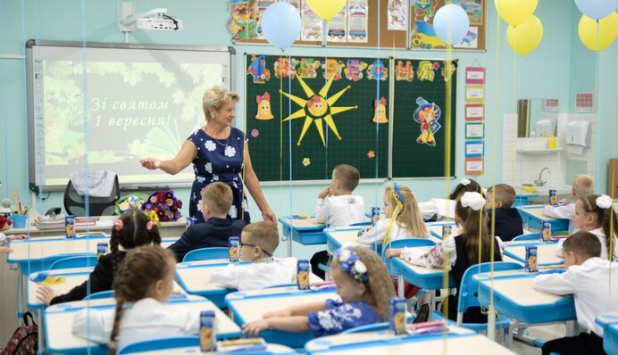 В Ровно школьница ударила учителя циркулем во время урока