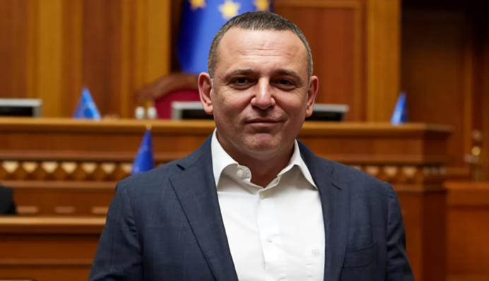 «Подаю на этого черта в СБУ»: вокруг нардепа Бужанского произошел скандал из-за поздравления с Днем победы