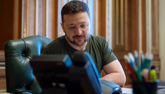 Зеленський вперше поговорив з новим Папою Римським - що обговорювали