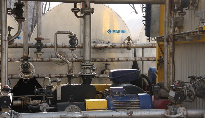 Дроны атаковали базу окупантов на асфальтобетонном заводе в Луганске