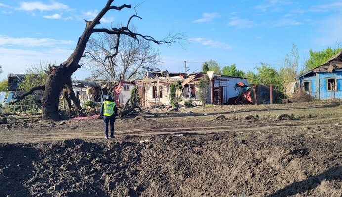 Внаслідок російської дроновї атаки на вантажівку в Сумах є загиблий та поранені