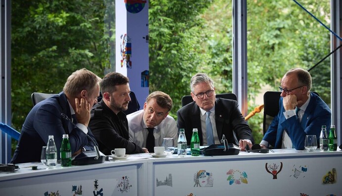 Зеленський та лідери Європи провели телефонну розмову з Трампом