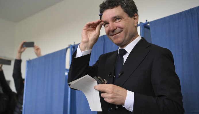 Выборы в Румынии: по результатам экзит-полов побеждает проевропейский политик, который поддерживает Украину