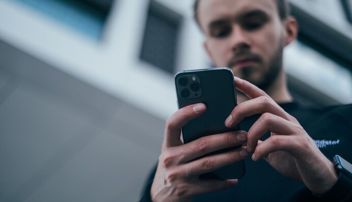 Второй раз за месяц: в Испании масштабное отключение мобильной связи и интернета