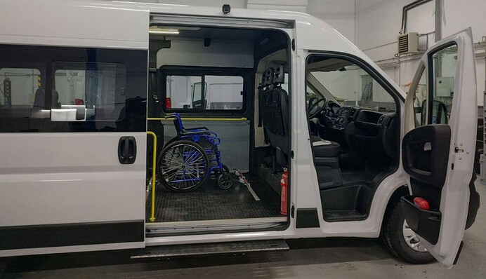 У чотирьох українських областях запровадять соціальне таксі