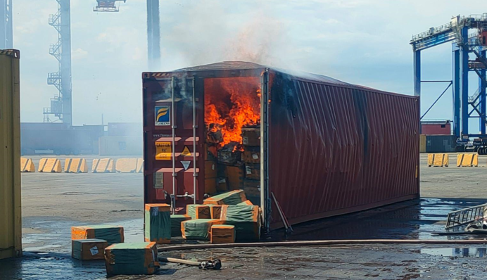 Россия атаковала портовую инфраструктуру Одессы: есть погибшие и раненые