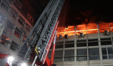 В Петербурге вспыхнул пожар на заводе из списка стратегических предприятий РФ