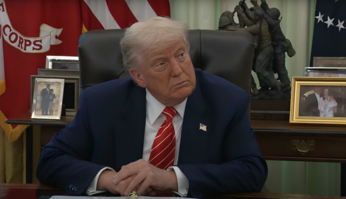 Трампа «удивили» ракетные атаки по Киеву во время мирных переговоров