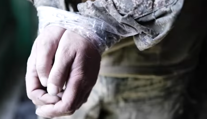 Воины ДШВ взяли в плен десяток оккупантов на Курском направлении