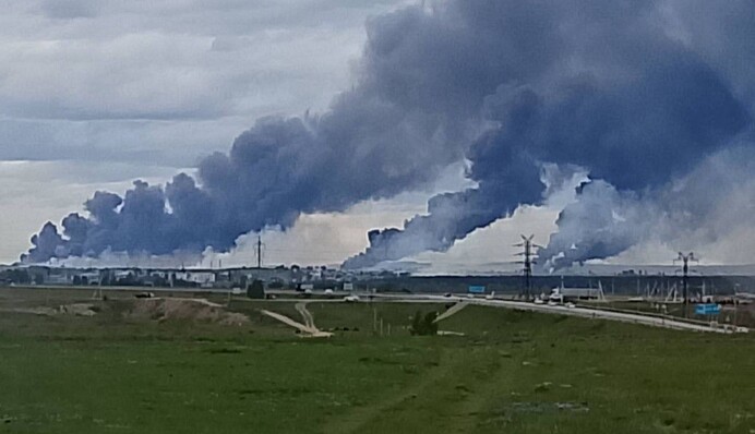 «Плюс 40 літаків»: соцмережі вибухнули мемами після удару по стратегічній авіації Росії