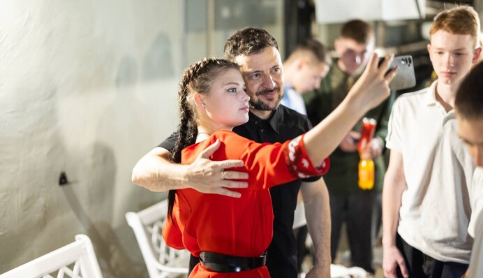 ​В Україні з’явилася нова нагорода для дітей війни: перші відзнаки вручив Зеленський