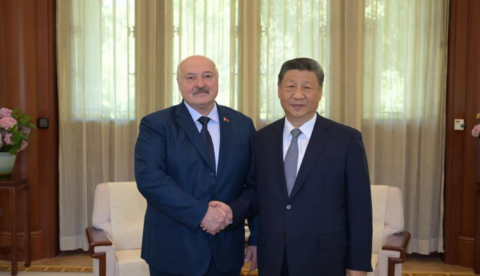 Лукашенко у Пекіні поскаржився з Сі Цзіньпіну на тиск Заходу