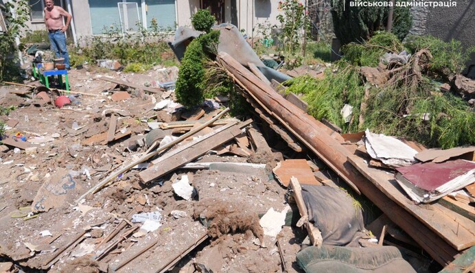 ​Окупанти вдарили КАБами по Запоріжжю: є поранені та зруйновані будинки