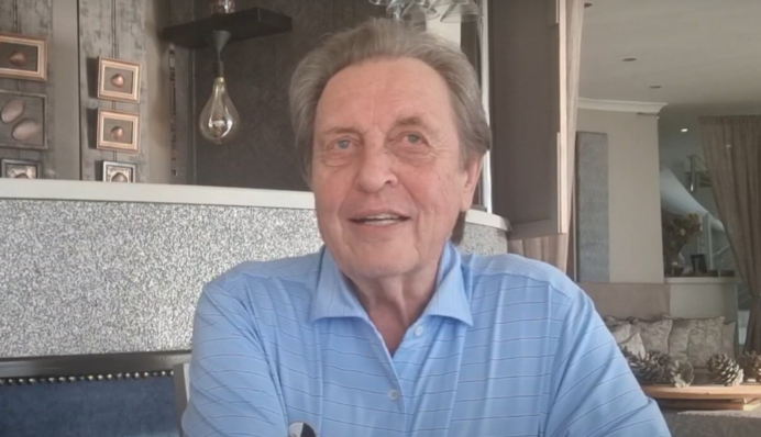 Отец Илона Маска приехал в Москву: известно о целях визита