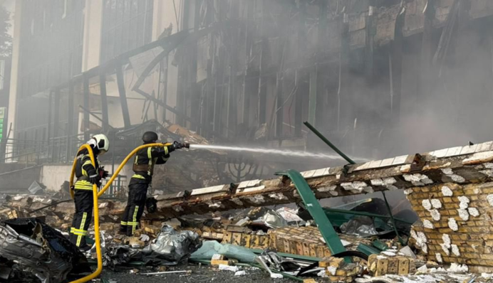 Удары по Киеву: Россия повредила здание возле представительства ЕС