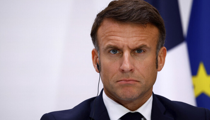 Во Франции хотят запретить соцсети для детей младше 15 лет